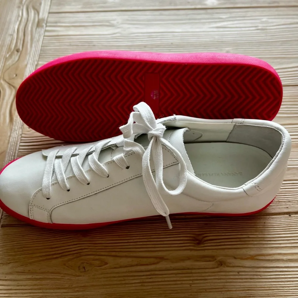 Banana Republic women's white with hot pink sole | size 10.5 | NWOT